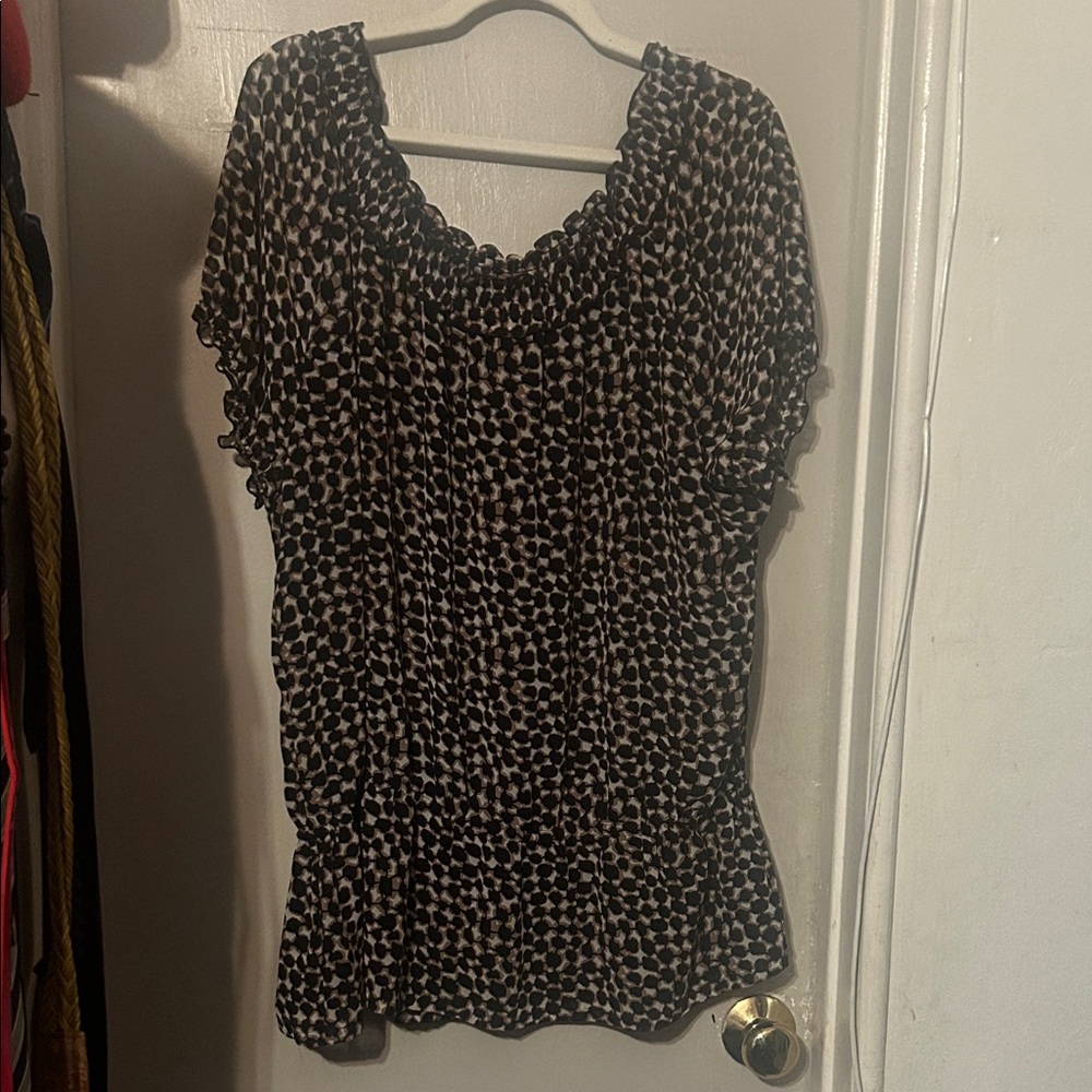 Merona Black and White Printed Short Flutter Sleeve Blouse